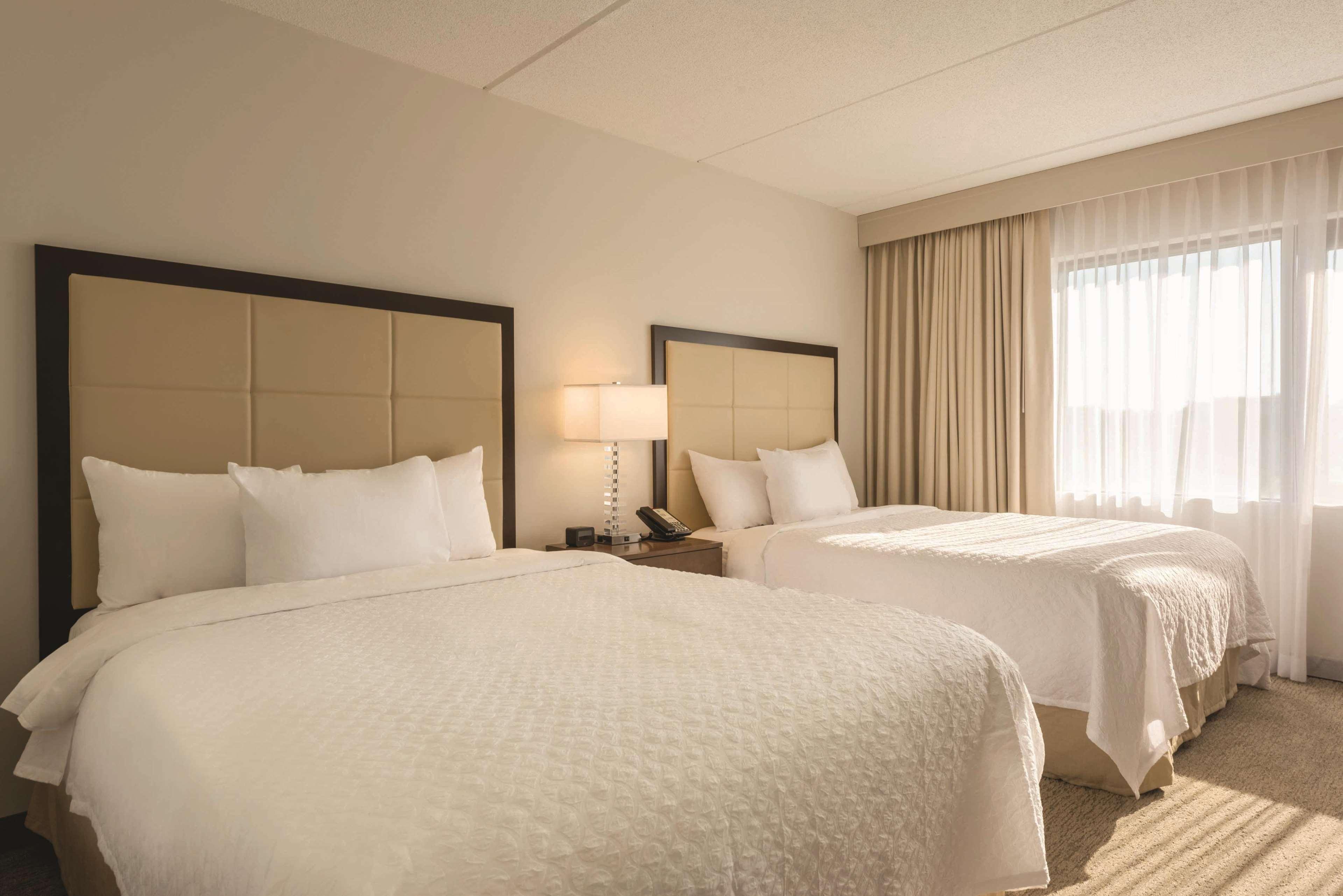 Embassy Suites By Hilton Milwaukee Brookfield Luaran gambar