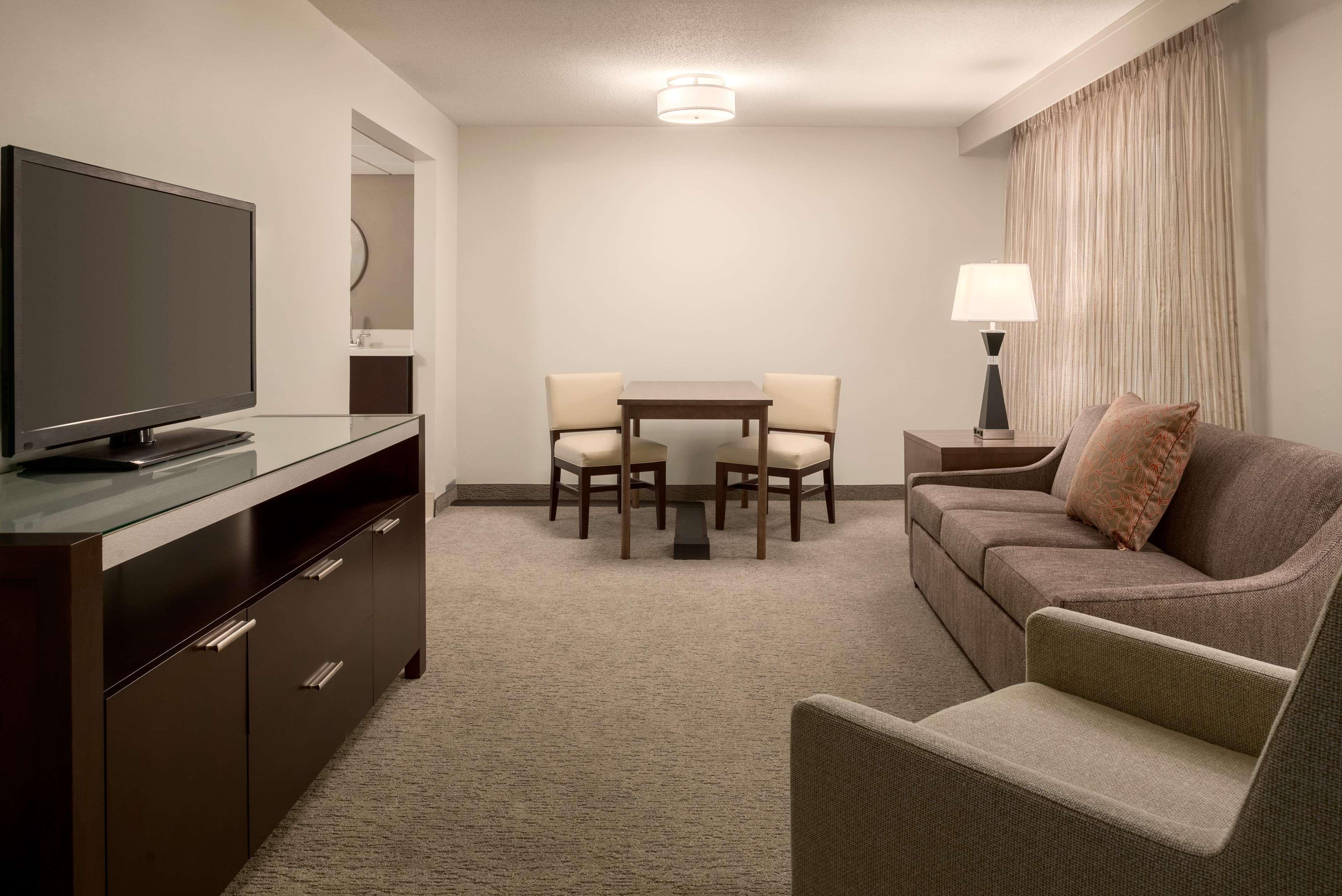 Embassy Suites By Hilton Milwaukee Brookfield Luaran gambar